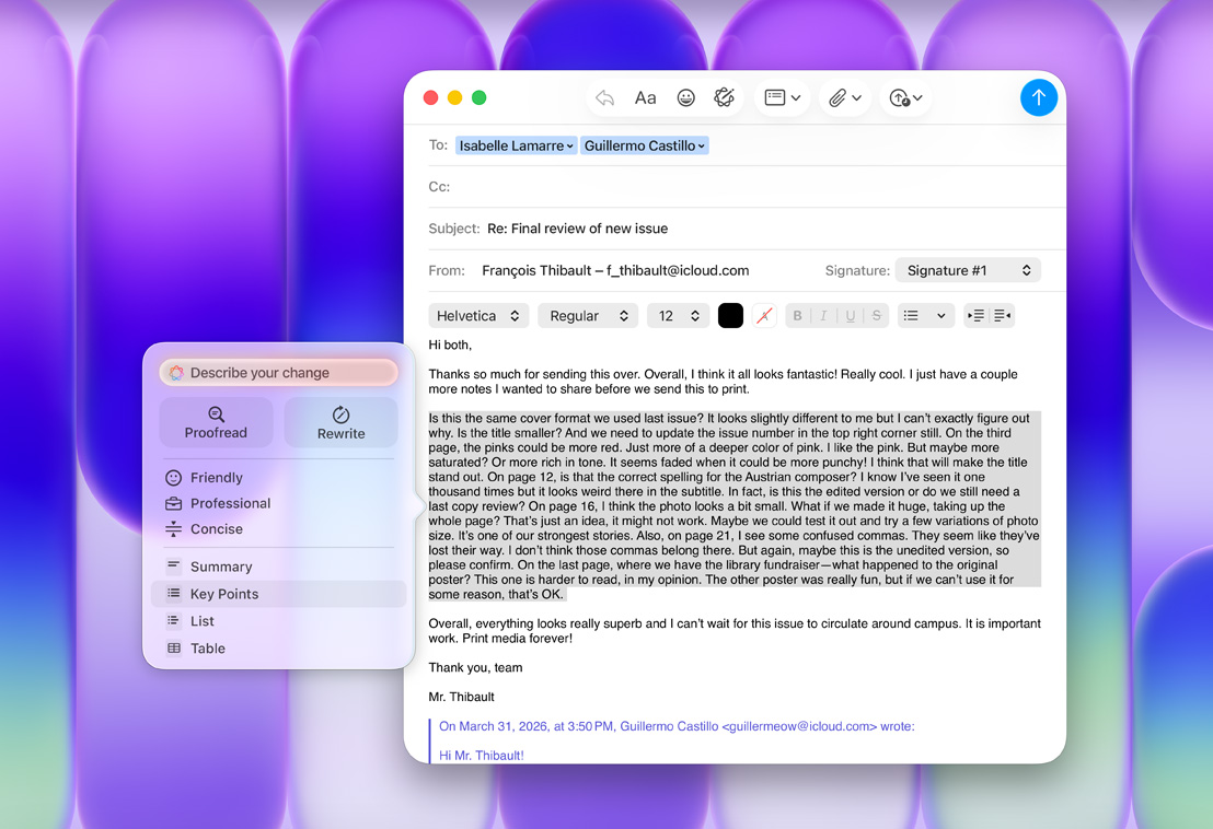 O Safari mostra uma ferramenta de programação com IA gerando código para um painel na web, ao lado do painel renderizado com um mapa de calor de densidade de cliques e métricas de tráfego